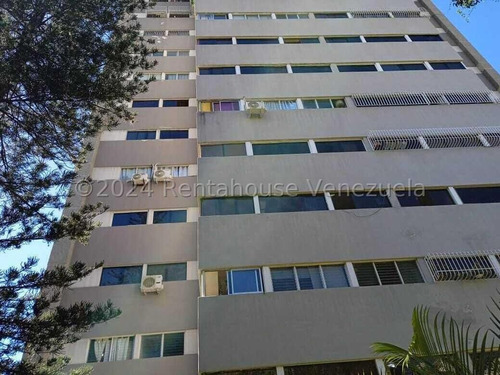 Practico Apartamento En Los Chaguaramos En Venta. Ch.