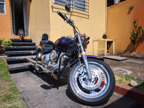 Yamaha Vstar 1100cc Color Morado Con Asiento De Pasajero