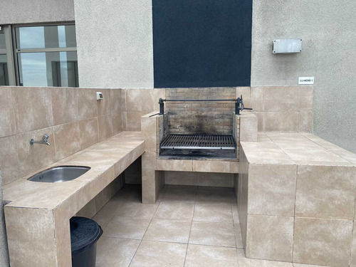 Acogedor Departamento Con Excelente Vista (67585)