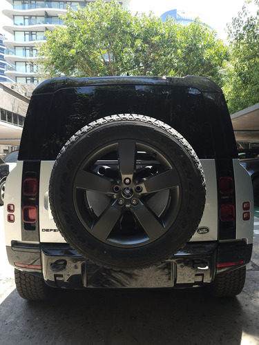 Land Rover Defender 2.0 110 P400E Hse X-Dynamic