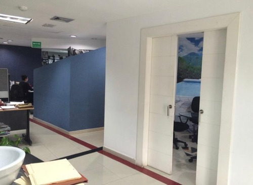 Imagen 7 de 11 de Oficina Cc. Cristal Foof-081 Marisol Castro 0424-4923040