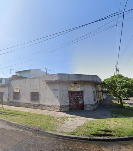 Casa + Depto.+ Local +galpón. Lote 14 X 22 Lanús O. Invers
