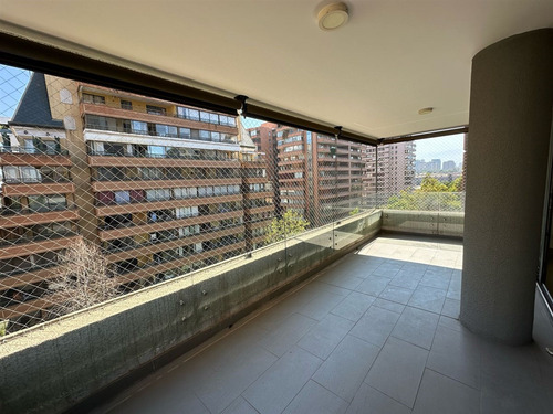 Departamento En Arriendo De 2 Dormitorios En Las Condes