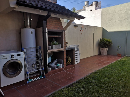 Triplex En La Mejor Zona De Olivos