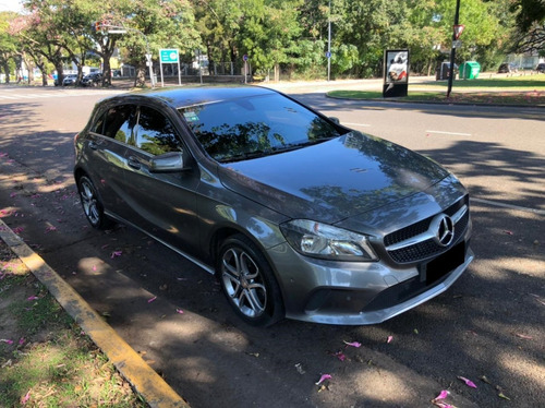 Mercedes Benz A200 Urban Service Oficiales