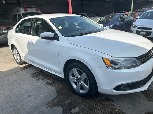Volkswagen Jetta 2.5 Style Active 5vel B A Mt