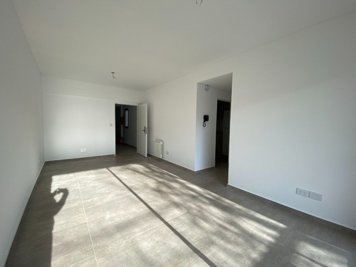 Imagen 6 de 13 de Venta Dpto 3 Amb A Estrenar