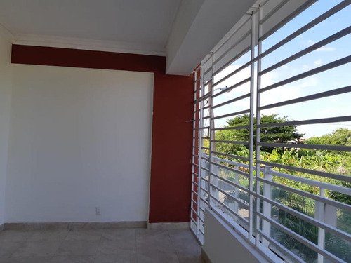 Edificio De Apartamento De 6 Apartamento En Venta En La Romana