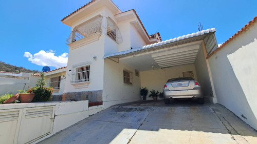 En Venta Quinta En El Trigal Norte Valencia Calle Cerrada, 227933 Ar