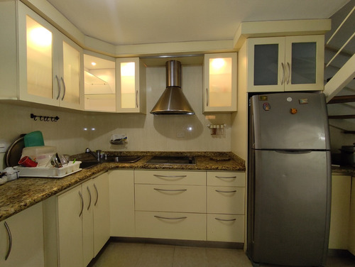 Imagen 3 de 12 de Town House En Urb. Valle De Chara, Valle Hermoso