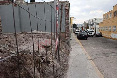 Imagen 2 de 12 de Frente A Escuela Fuentes Y Bravo. Colonia Madero. Centro De Pachuca.