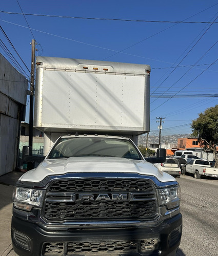 Ram 4000, Caja Seca De 15 Pies De Largo