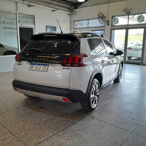 Peugeot 2008 1.6 Feline Tip