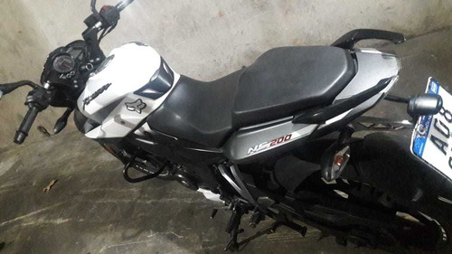 Bajaj Rouser Ns200