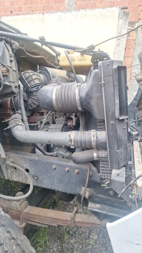 Ford F12000 Pitibull Com Baú Todo Frigorífico Sem Aparelho