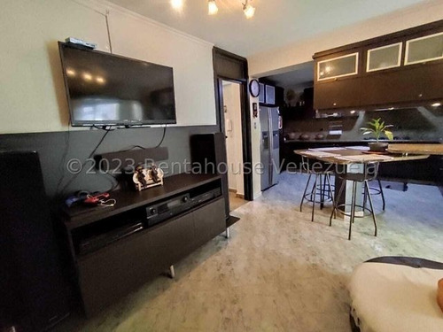 Imagen 6 de 30 de Townhouse En Venta El Castaño, Conjunto Cerrado. Maracay 23-18675 Hc