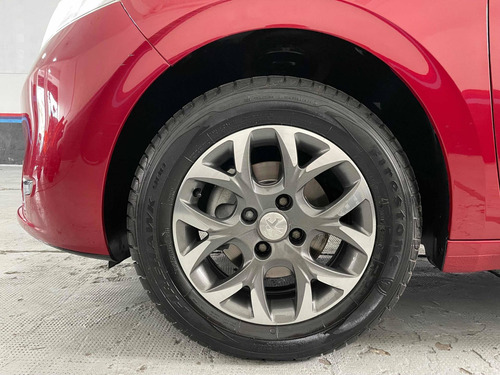 Imagen 22 de 25 de Peugeot 208 2016 1.6 Allure Touchscreen