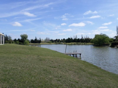 Imagen 2 de 5 de Espectacular Lote Al Lago En Cabos Del Lago Venta