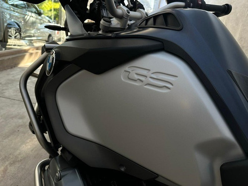 Imagen 12 de 25 de Bmw Gs 1200 Adventure 2017 2a Mano 25000km Serv Of Cub Nuev