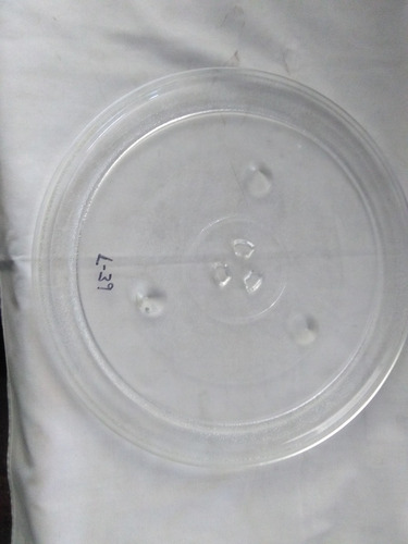 Plato Para Microondas De 31.5 Cent. Codigo L-39 (Usado)