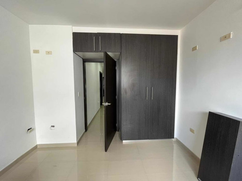 Imagen 6 de 12 de Jcs En Venta Hermosa Casa En Pirineos