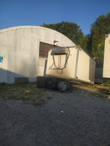 Furgon Termico F4000 Piso Inox Y Equipo De Frio