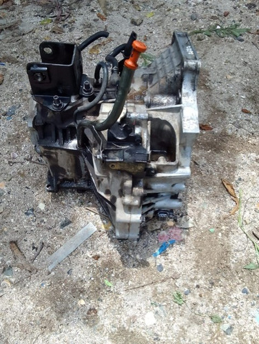 Imagen 3 de 4 de Vendo Transmision Automatica De Mazda 323 Año 2003