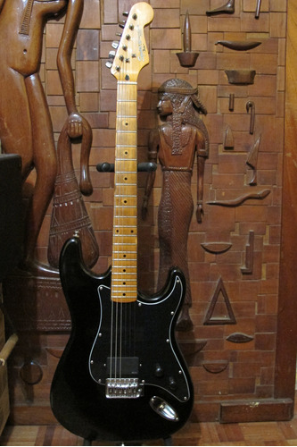 Guitarra Electrica Squier Stratocaster Korea Emg 81 Activo