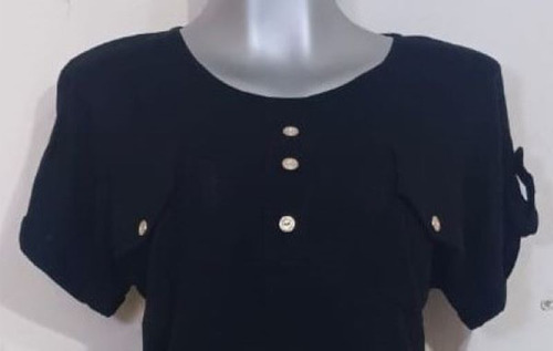 Blusa Negra Boton Dorado