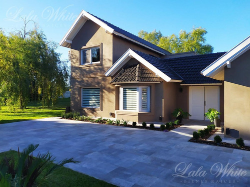 Imagen 3 de 15 de Venta - Casa De 5 Amb. En Echeverría Del Lago