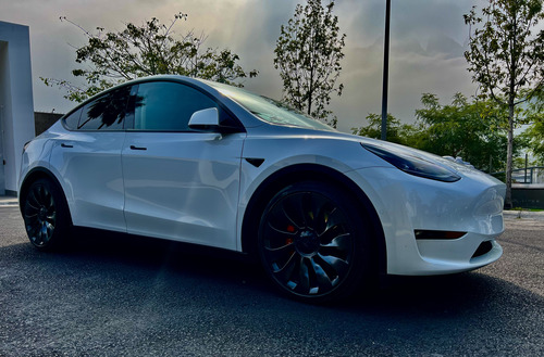 Tesla Model Y Performance Dual Motor