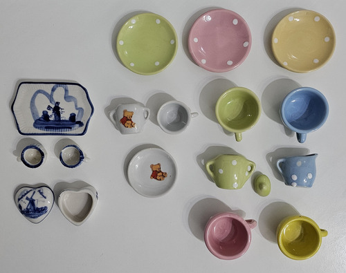 Accesorios De Muñecas - Set De 3 Juegos De Te De Porcelana (Usado)