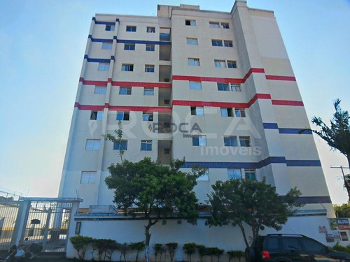 Venda De Apartamentos / Padrão Na Cidade De São Carlos 26323