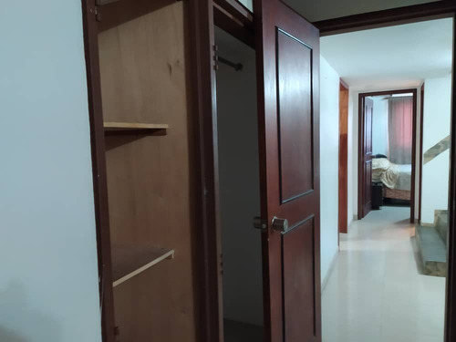 Imagen 11 de 18 de Vendo Tonw House El Manantial Naguanagua 04244606570 04244067025
