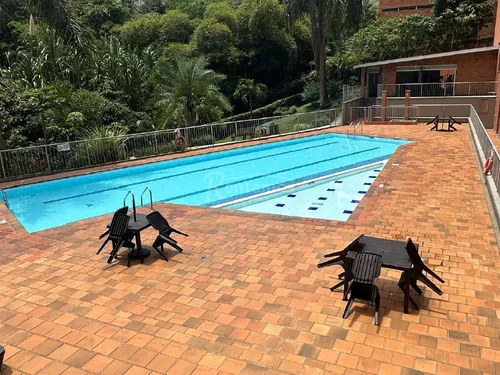 Apartamento En Arriendo En Cumbres. Cod A776084