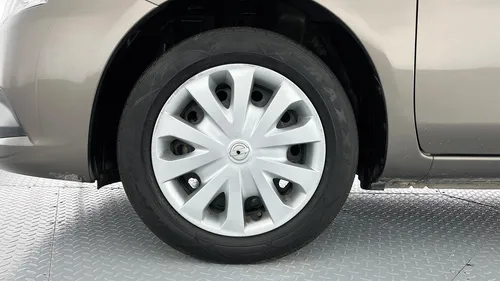 Nissan Versa Drive