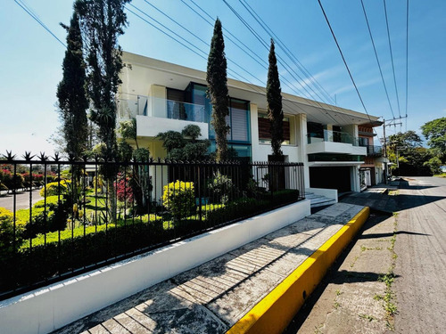 Increíble Oportunidad De Inversión En Una Residencia Transformada Para Tu Negocio En Coapexpan,xal