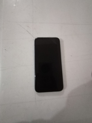 Celular iPhone 11 Color Lila (Usado)