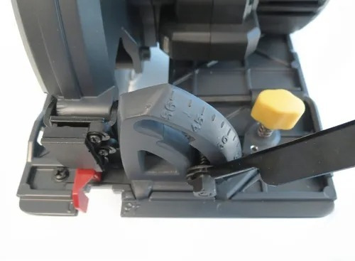 Imagen 7 de 10 de Sierra Circular Cat Brushless 18v/185mm Dx53b Inalambrica