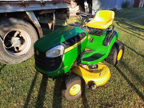 John Deere D110