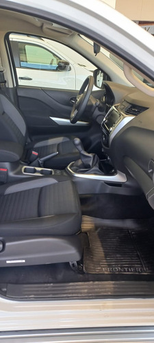 Nissan Frontier 2.3t Xe 4x2 Mt L22