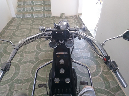 Imagem 4 de 8 de Triciclo