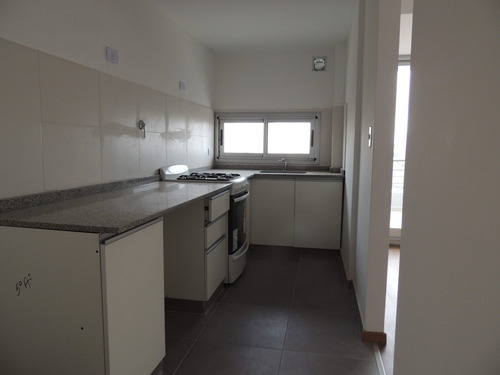 Imagen 14 de 20 de Departamento 3 Ambientes Venta Monte Castro Nuevo