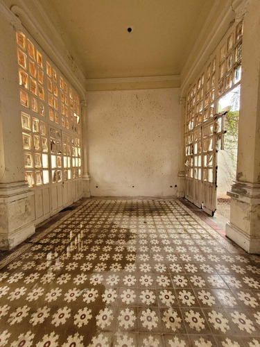 Casona Colonial A Dos Cuadras Del Parque De La Mejorada