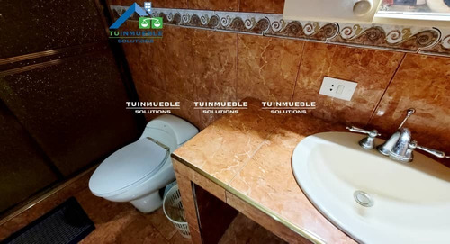 Imagen 7 de 8 de En Venta Cómoda Casa De 4 Habitaciones Y 3 Baños En La Urbanización Playa Grande