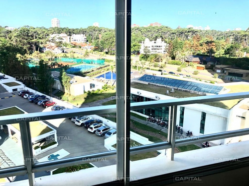 Amplio Apartamento En Excelente Complejo Con +amenities En Playa Mansa- Ref: 30883