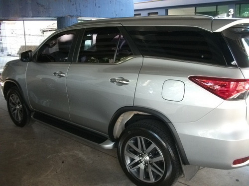 Toyota Hilux Sw4 2.8 4p Srx 4x4 7 Lugares Turbo Diesel Autom