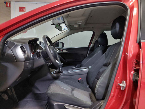 Imagen 11 de 14 de Mazda Mazda 3 2018 5p Hatchback I Touring L4/2.0 Man