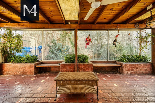 Casa En Venta De 4 Dorm. En Ñuñoa