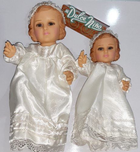 Niño Dios De Vinil Original Registrado 25cm Con Ropón